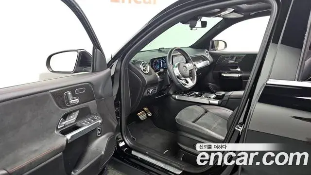 Mercedes-Benz GLB-Class 2020 — Фото 8/20