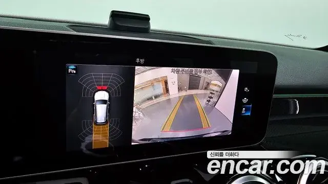 Mercedes-Benz GLB-Class 2020 — Фото 13/20
