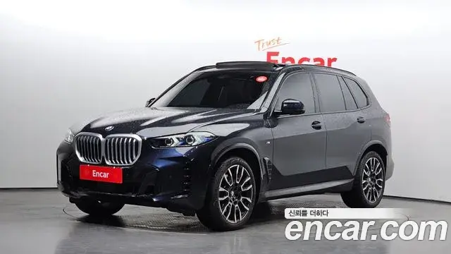 BMW X5 2025 — Фото 1/20