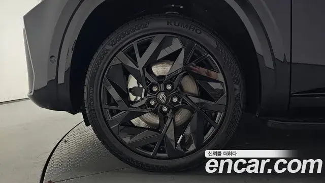 Renault Samsung Grand Koleos 2025 — Photo 12/36