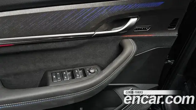 Renault Samsung Grand Koleos 2025 — Photo 16/36