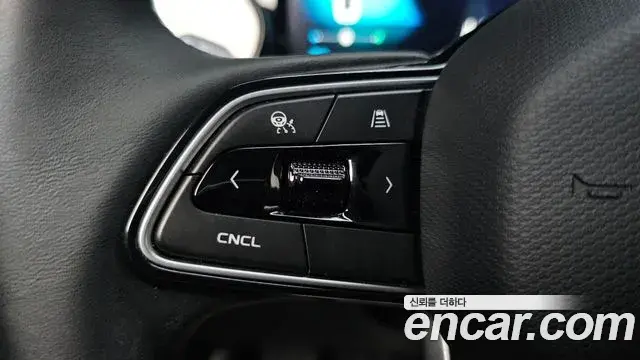 Renault Samsung Grand Koleos 2025 — Photo 17/36