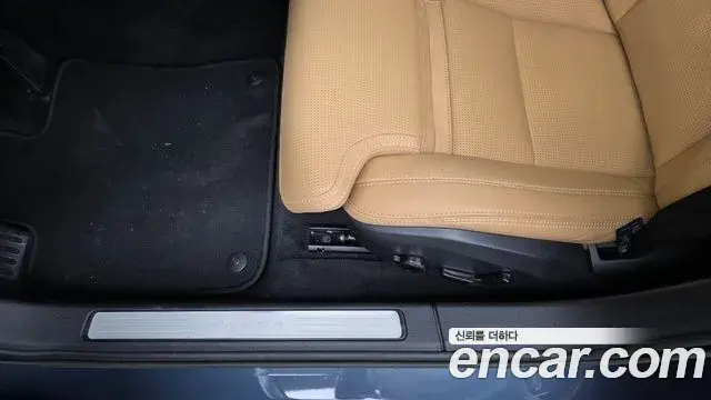 Volvo V60 Cross Country 2022 — ფოტო 16/34