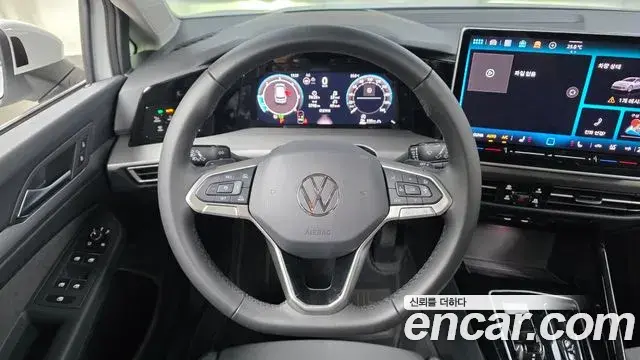 Volkswagen Golf 2026 — Şəkil 7/32