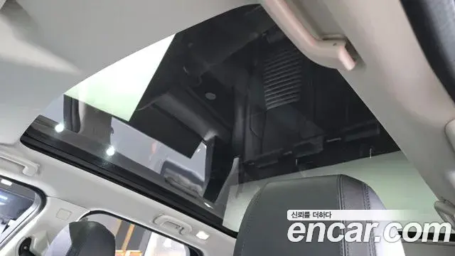 Land Rover Discovery Sport 2020 — ფოტო 13/33