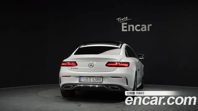 Mercedes-Benz E-Class 2019 — Фото 4/20