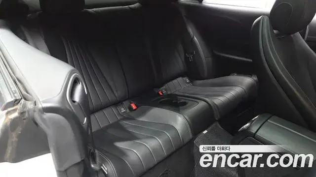 Mercedes-Benz E-Class 2019 — Фото 13/20