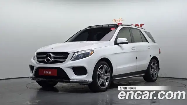 Mercedes-Benz GLE-Class 2018 — Фото 1/20