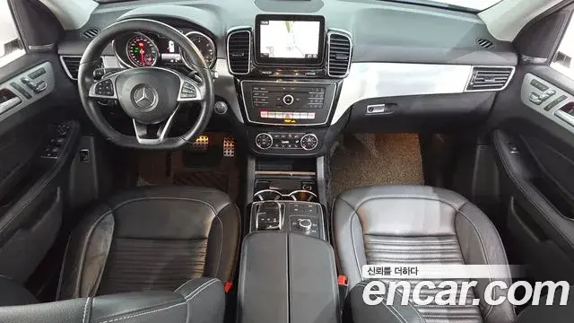Mercedes-Benz GLE-Class 2018 — Фото 7/20