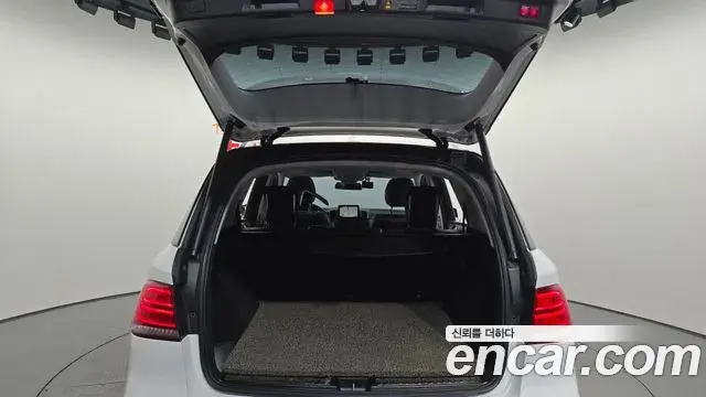 Mercedes-Benz GLE-Class 2018 — Фото 19/20