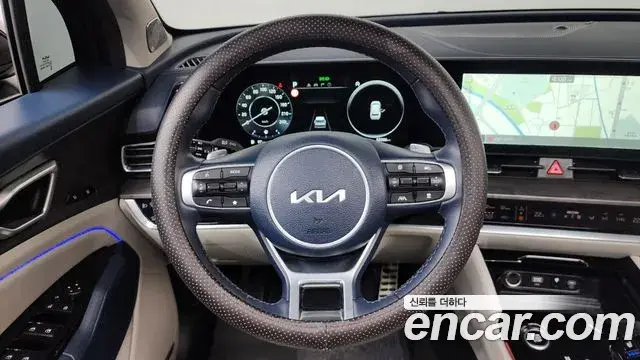 Kia Sportage 2023 — Фото 12/20
