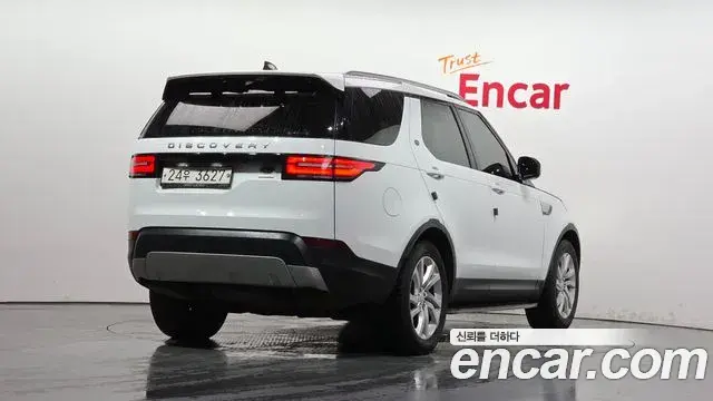 Land Rover Discovery 5 2018 — Фото 2/20