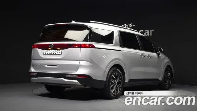Kia Carnival 2021 — Photo 1/20