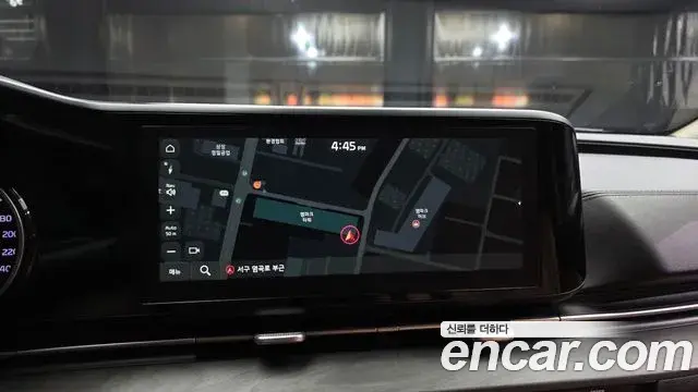 Kia Carnival 2021 — Photo 14/20