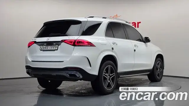Mercedes-Benz GLE-Class 2019 — Фото 1/20