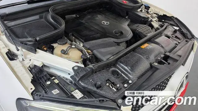 Mercedes-Benz GLE-Class 2019 — Фото 5/20