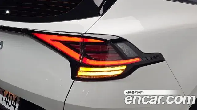 Kia Sportage 2022 — Şəkil 7/33