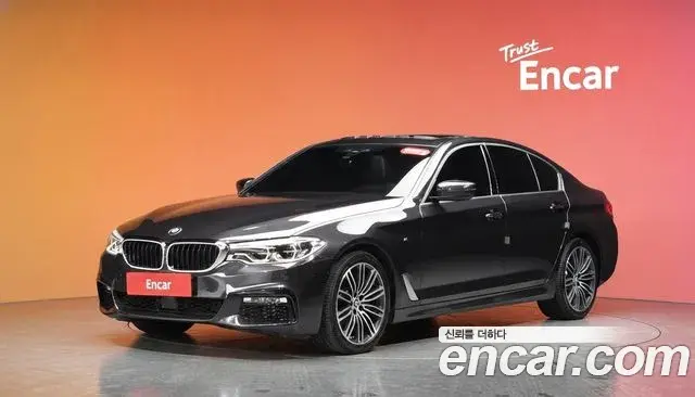 BMW 5 Series 2018 — Фото 1/20