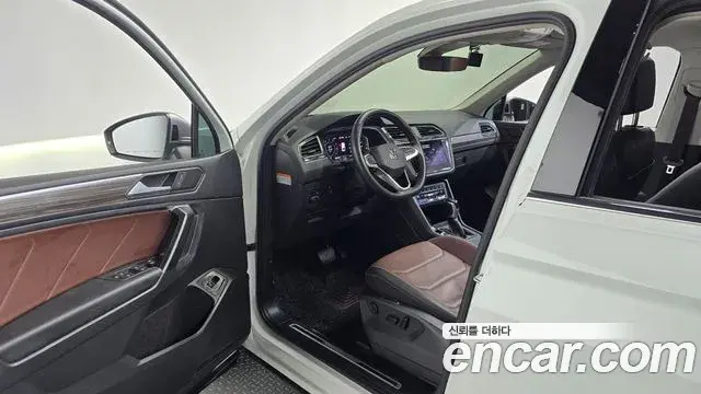 Volkswagen Tiguan Allspace 2022 — Photo 16/20