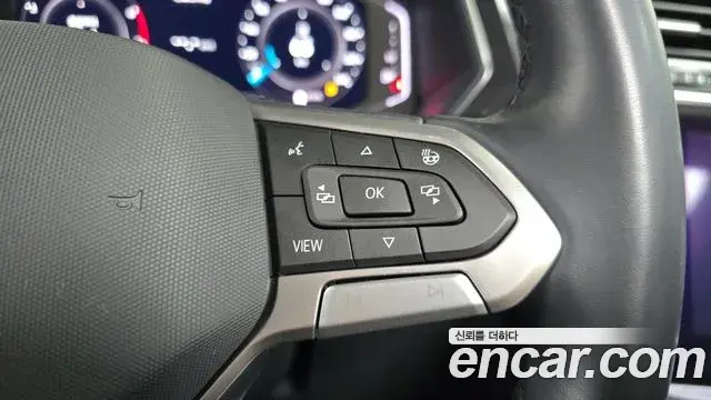 Volkswagen Tiguan Allspace 2022 — Photo 9/20