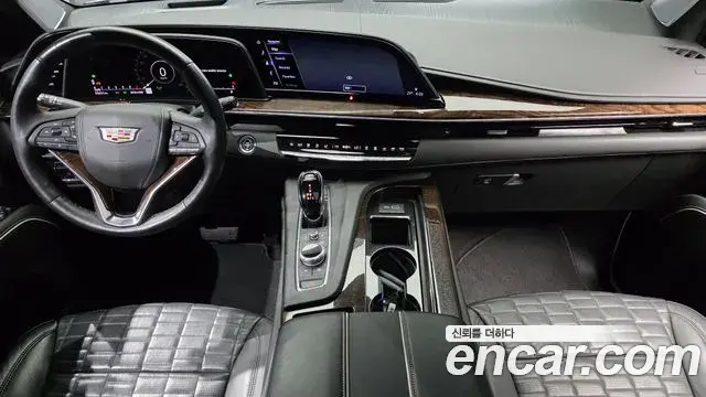 Cadillac Escalade 2022 — ფოტო 3/36