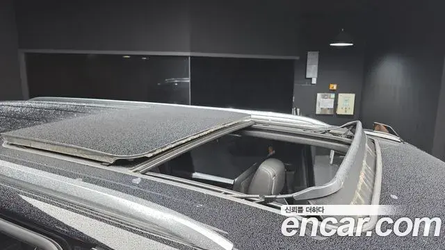 Cadillac Escalade 2022 — ფოტო 30/36