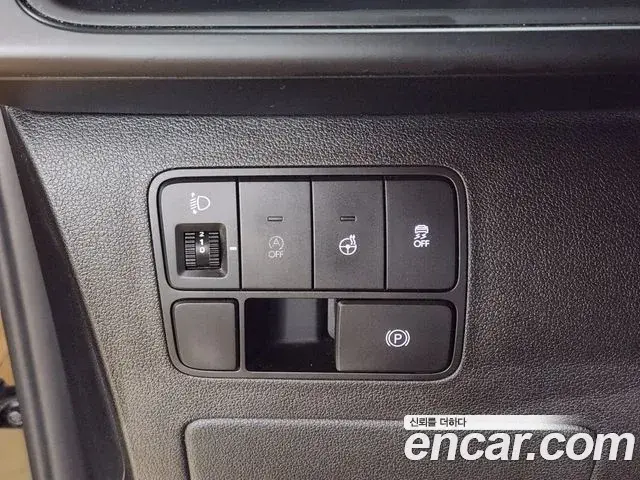 Hyundai Staria 2023 — Фото 11/17