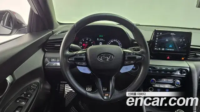 Hyundai Veloster 2022 — Фото 13/20