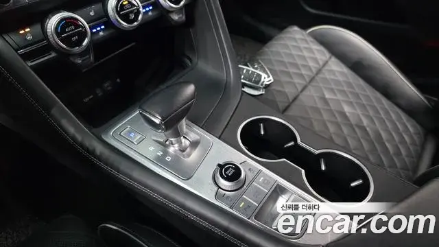 Genesis G70 2018 — Şəkil 28/34