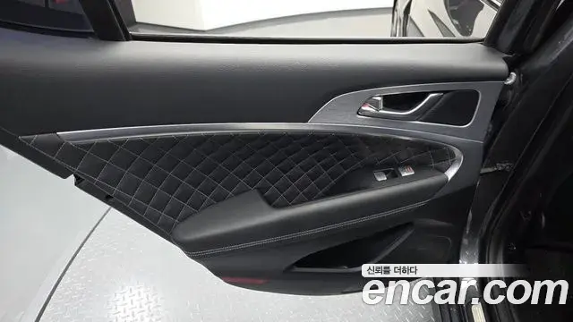 Genesis G70 2018 — Şəkil 8/34