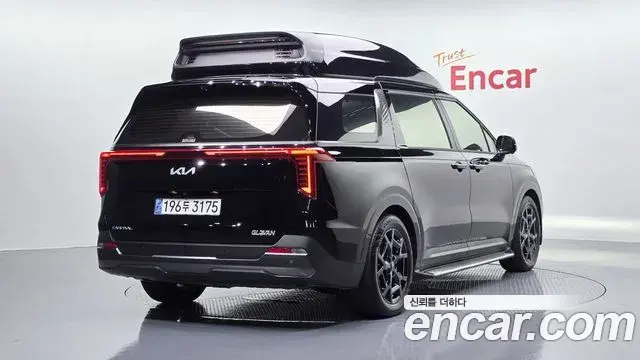 Kia Carnival 2024 — Photo 2/20