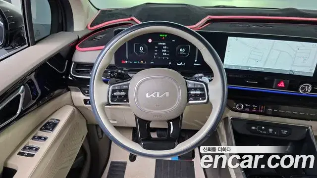 Kia Carnival 2024 — Photo 12/20