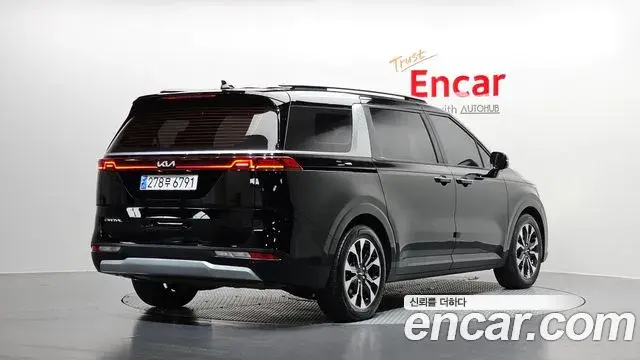 Kia Carnival 2022 — Photo 2/20