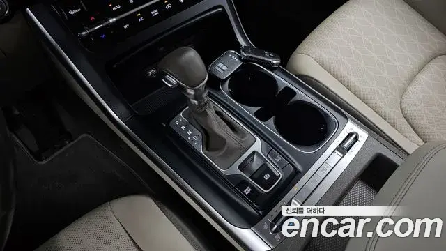Kia Carnival 2022 — Photo 9/20