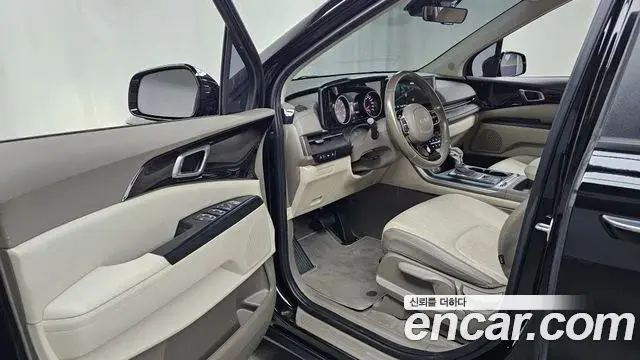 Kia Carnival 2022 — Photo 10/20