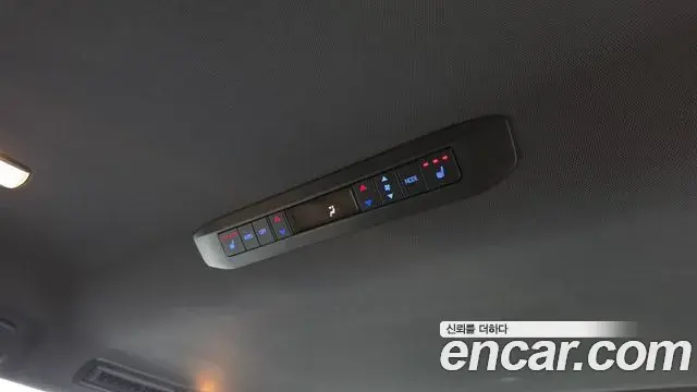 Toyota Sienna 2023 — Photo 10/35