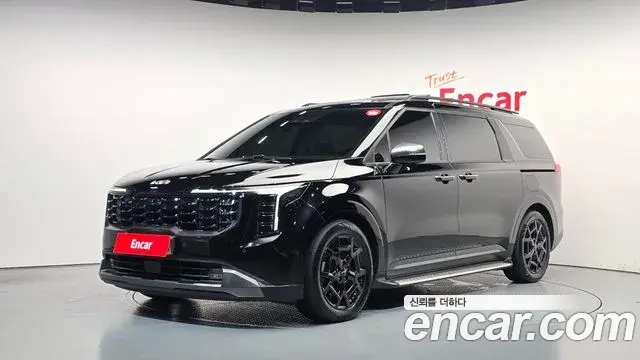 Kia Carnival 2023 — Photo 1/20