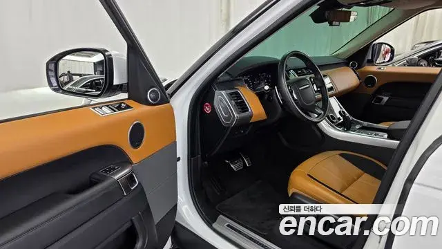 Land Rover Range Rover Sport 2020 — Şəkil 17/33