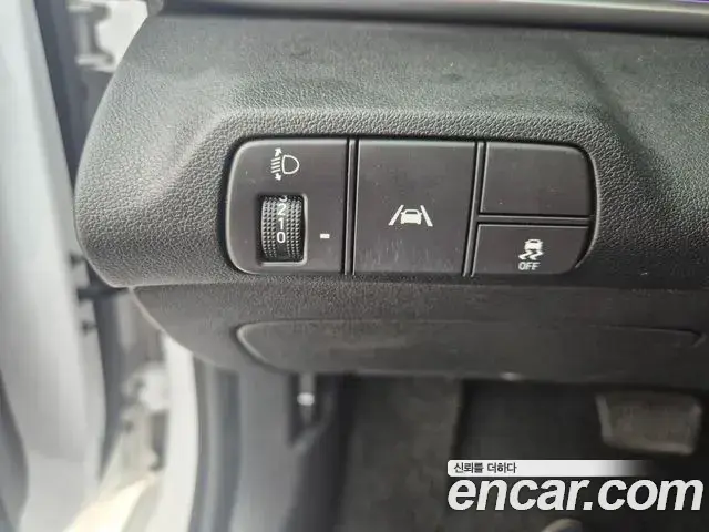 Hyundai Avante 2020 — Фото 15/20