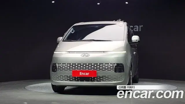 Hyundai Staria 2021 — Photo 3/20
