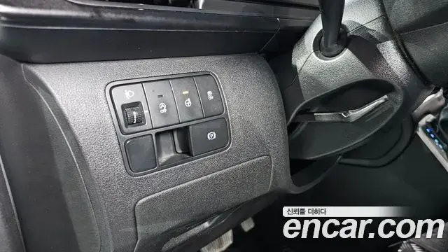 Hyundai Staria 2021 — Photo 12/20