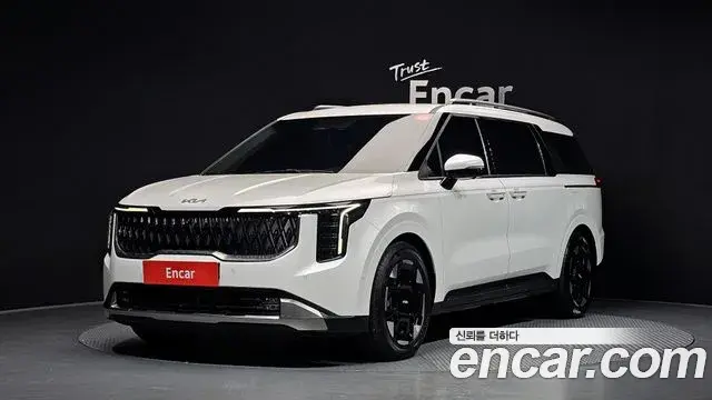 Kia Carnival 2024 — Фото 1/20