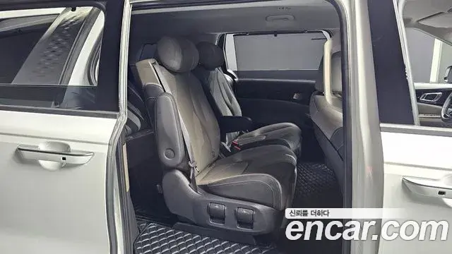 Kia Carnival 2024 — Фото 11/20