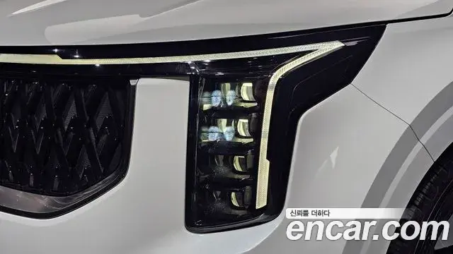 Kia Carnival 2024 — Photo 27/36