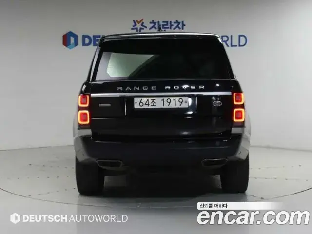 Land Rover Range Rover 2018 — ფოტო 14/20