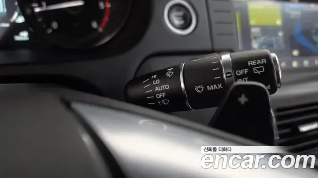 Land Rover Discovery Sport 2019 — Photo 33/36