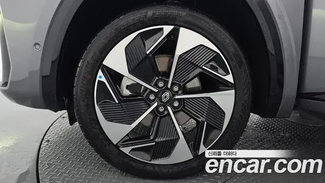 Renault Samsung Grand Koleos 2024 — ფოტო 6/36
