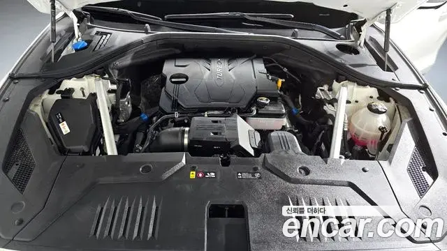 Genesis GV70 2023 — Şəkil 28/32