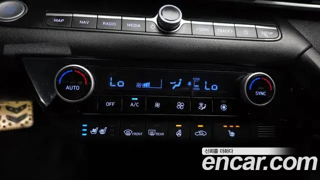 Hyundai Avante 2021 — Photo 18/20