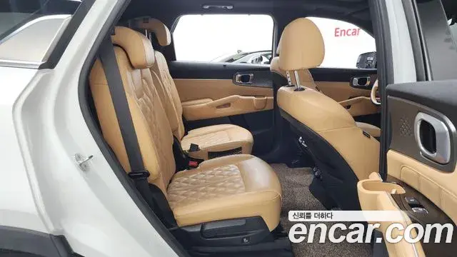 Kia Sorento 2020 — Фото 11/20